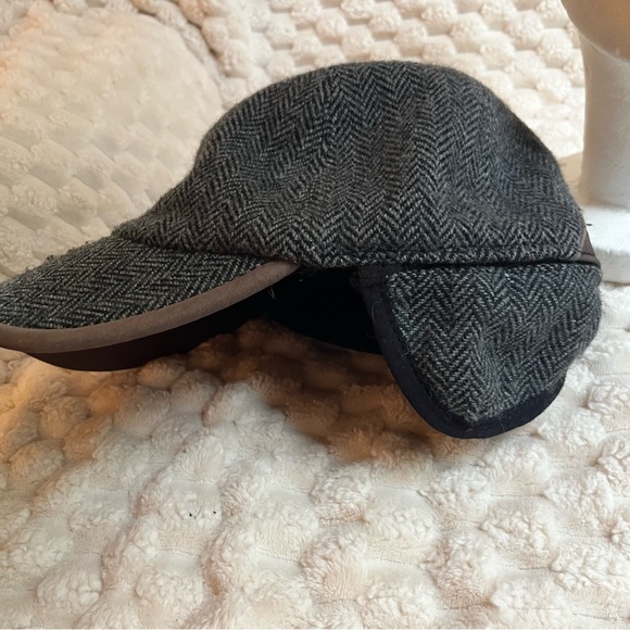 Woolrich Red and Black Wool Plaid Lined Newsboy Cap Grey Herringbone Small - Picture 5 of 9